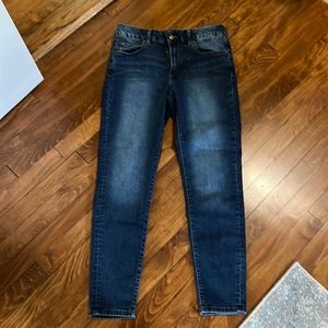 Good as new Tahari jeans. Skinny Jean